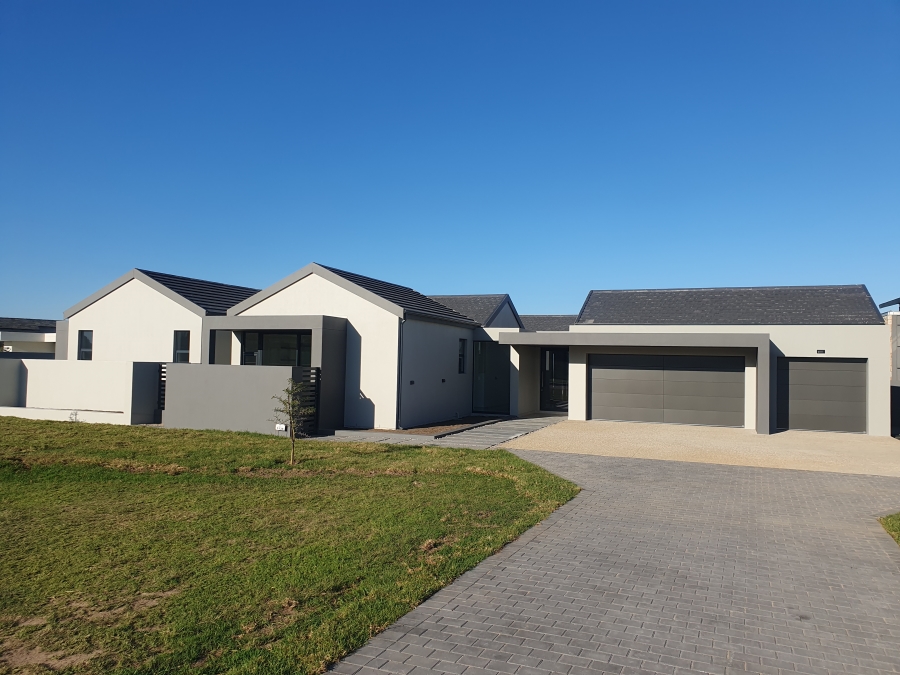 4 Bedroom Property for Sale in Oubaai Western Cape